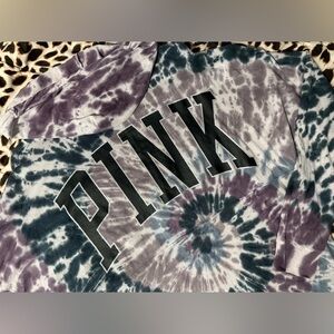 💕Victoria’s Secret PINK Tie-Dye Oversized Hoodie💕
